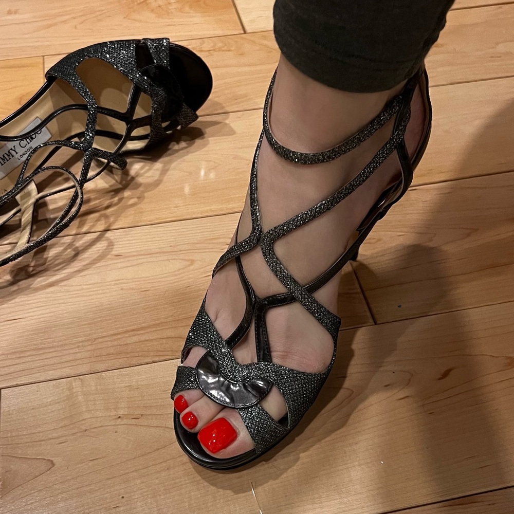 JIMMY CHOO: NEW SZ 39.5 Black and Silver 4 Inch heels